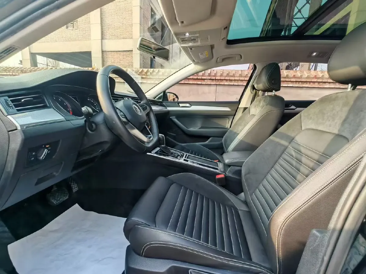 2020 Volkswagen Magotan 1.4T 150HP L4 7DCT,autocango,china used car exporter,china ev exporter,chinese used car exporter,chinese used ev exporter