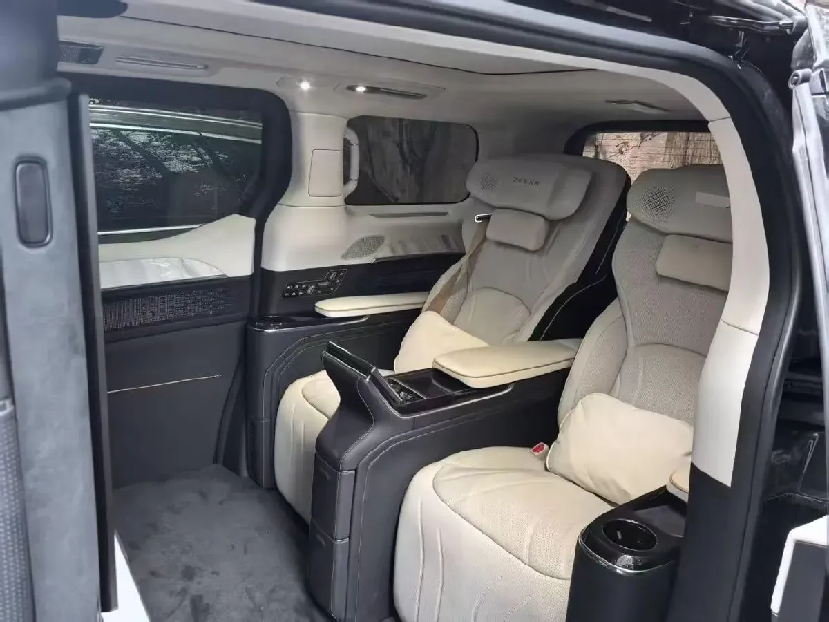 2024 Zeekr 009 BEV 108KWH,autocango,china used car exporter,china ev exporter,chinese used car exporter,chinese used ev exporter