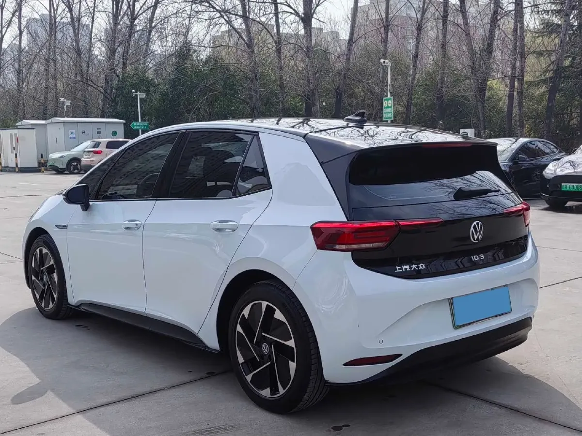 2023 Volkswagen ID.3 BEV 52.8KWH,autocango,china used car exporter,china ev exporter,chinese used car exporter,chinese used ev exporter