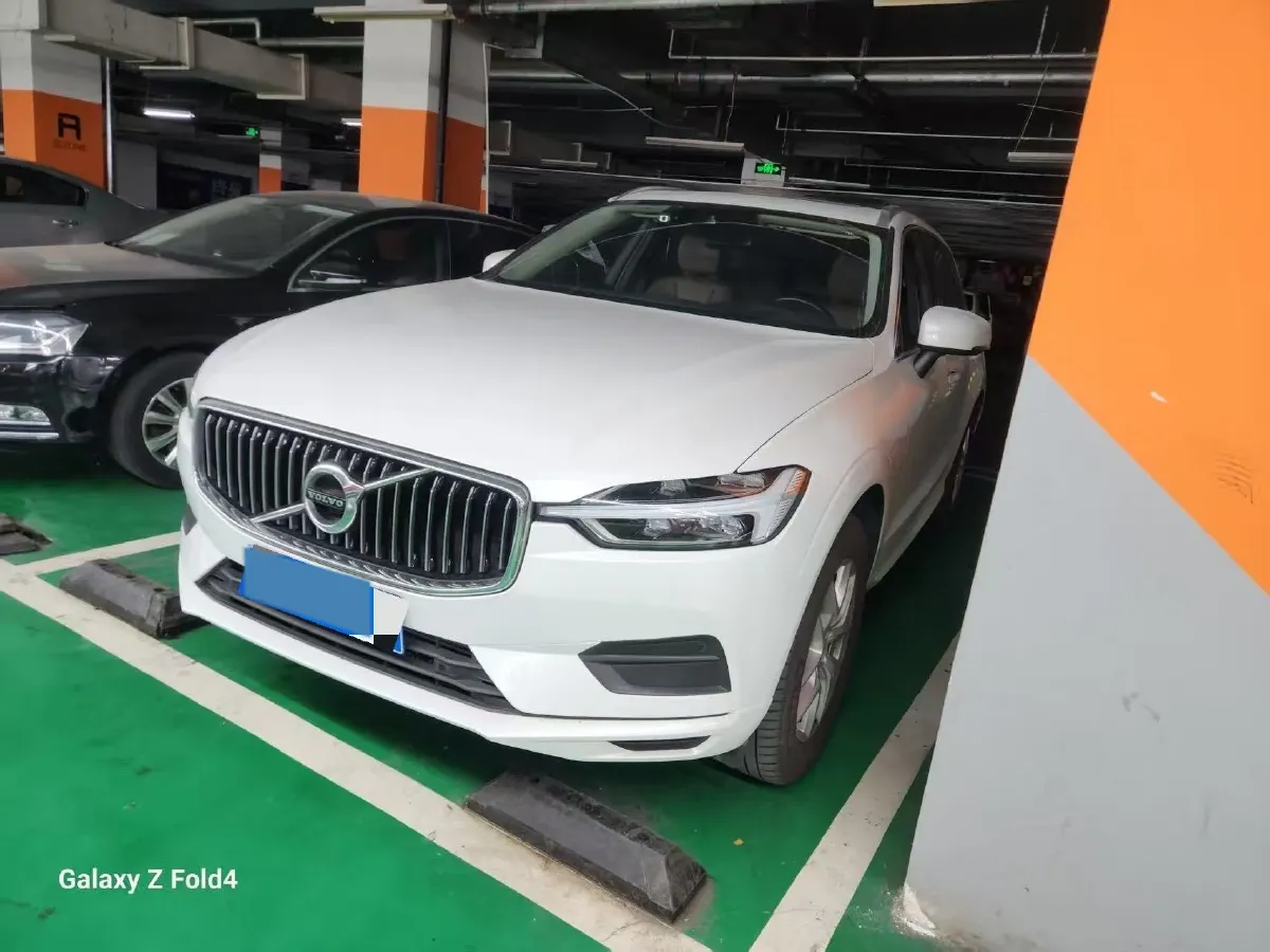 2019 Volvo XC60 2.0T 254HP L4 8AT,autocango,china used car exporter,china ev exporter,chinese used car exporter,chinese used ev exporter