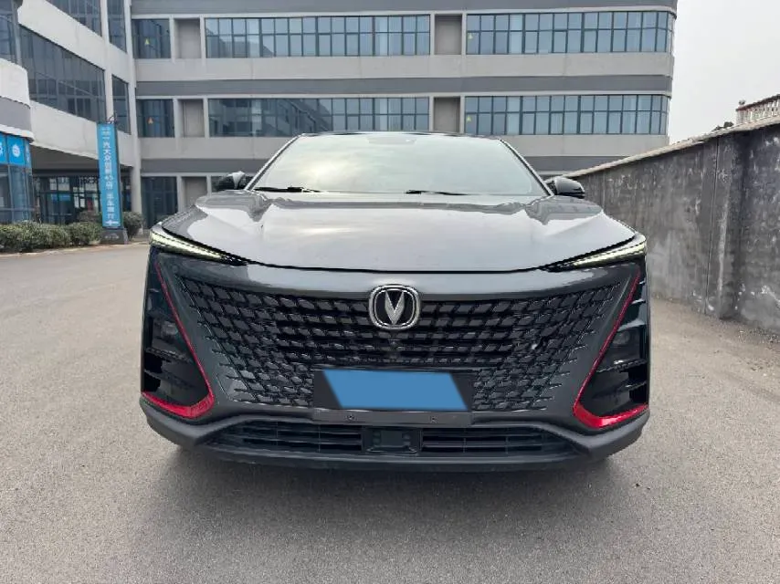 2020 ChangAn UNI-T 1.5T 180HP L4 7DCT,autocango,china used car exporter,china ev exporter,chinese used car exporter,chinese used ev exporter