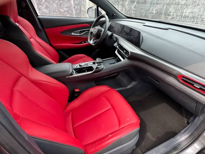 2020 ChangAn UNI-T 1.5T 180HP L4 7DCT,autocango,china used car exporter,china ev exporter,chinese used car exporter,chinese used ev exporter