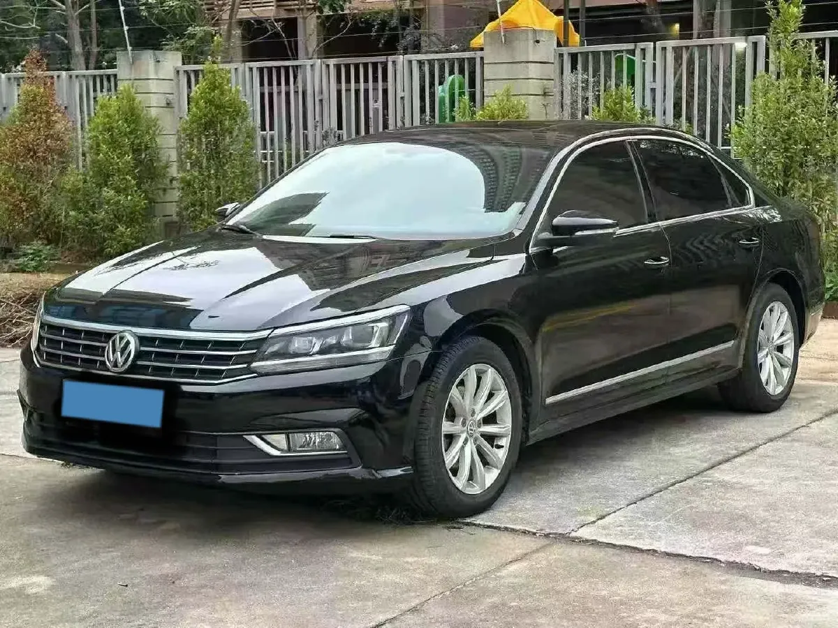 2017 Volkswagen Passat 1.8T 180HP L4 7DCT,autocango,china used car exporter,china ev exporter,chinese used car exporter,chinese used ev exporter