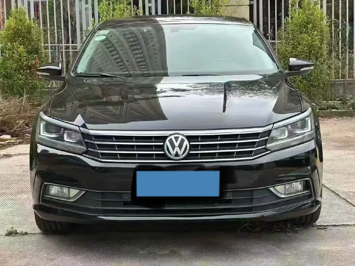 2017 Volkswagen Passat 1.8T 180HP L4 7DCT,autocango,china used car exporter,china ev exporter,chinese used car exporter,chinese used ev exporter