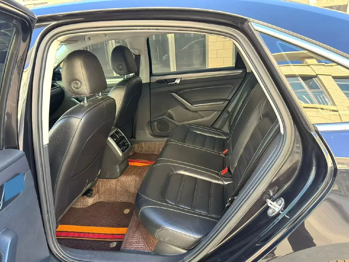 2017 Volkswagen Passat 1.8T 180HP L4 7DCT,autocango,china used car exporter,china ev exporter,chinese used car exporter,chinese used ev exporter