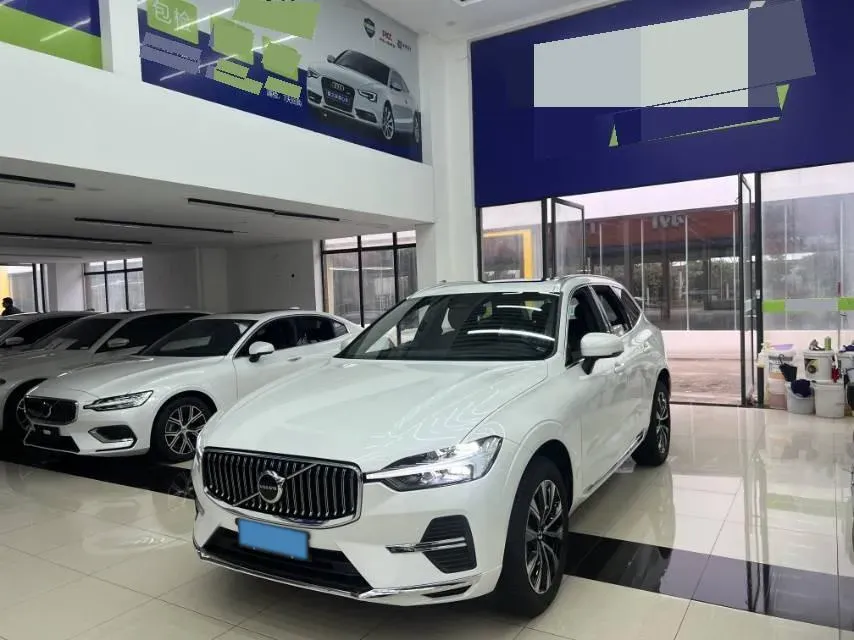2025 Volvo XC60 2.0T 250HP L4 8AT,autocango,china used car exporter,china ev exporter,chinese used car exporter,chinese used ev exporter