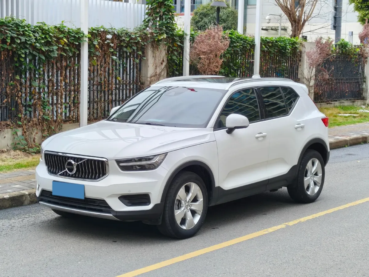 2021 Volvo XC40 1.5T 163HP L3 8AT,autocango,china used car exporter,china ev exporter,chinese used car exporter,chinese used ev exporter
