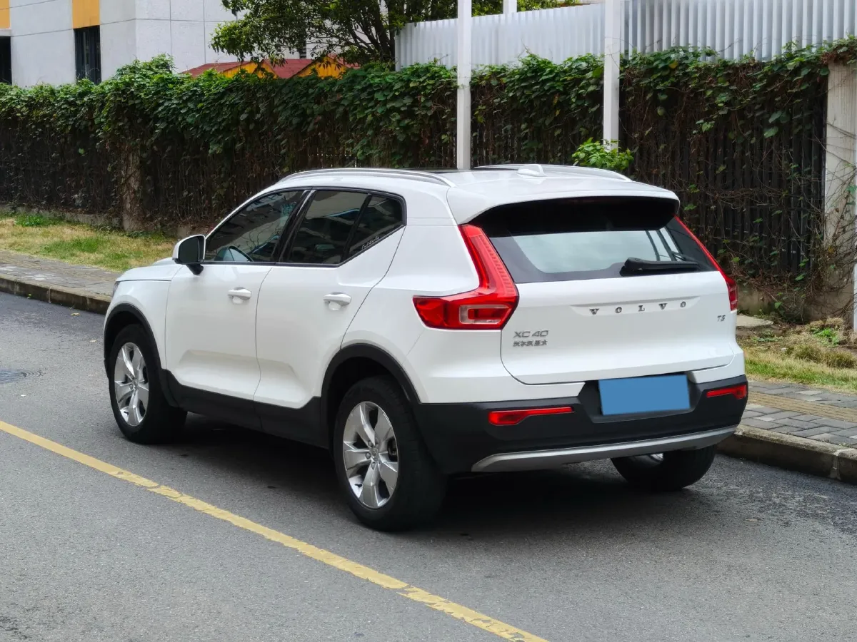2021 Volvo XC40 1.5T 163HP L3 8AT,autocango,china used car exporter,china ev exporter,chinese used car exporter,chinese used ev exporter