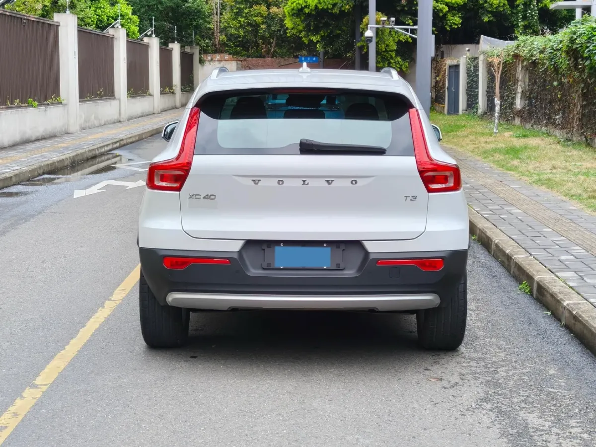 2021 Volvo XC40 1.5T 163HP L3 8AT,autocango,china used car exporter,china ev exporter,chinese used car exporter,chinese used ev exporter