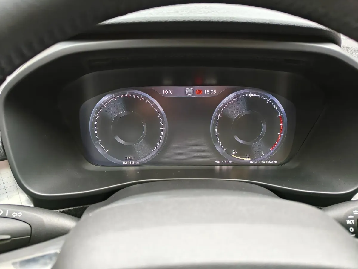 2021 Volvo XC40 1.5T 163HP L3 8AT,autocango,china used car exporter,china ev exporter,chinese used car exporter,chinese used ev exporter