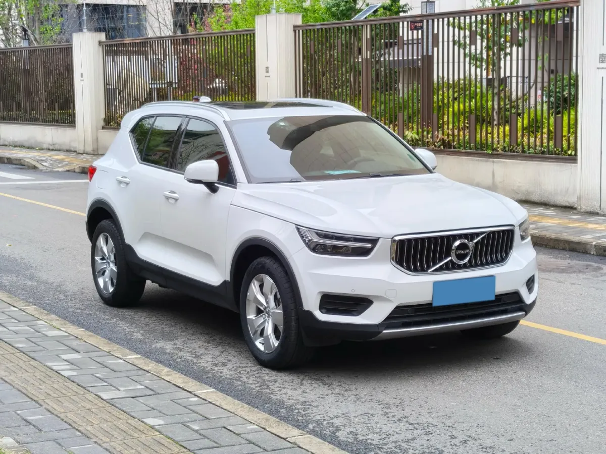 2021 Volvo XC40 1.5T 163HP L3 8AT,autocango,china used car exporter,china ev exporter,chinese used car exporter,chinese used ev exporter