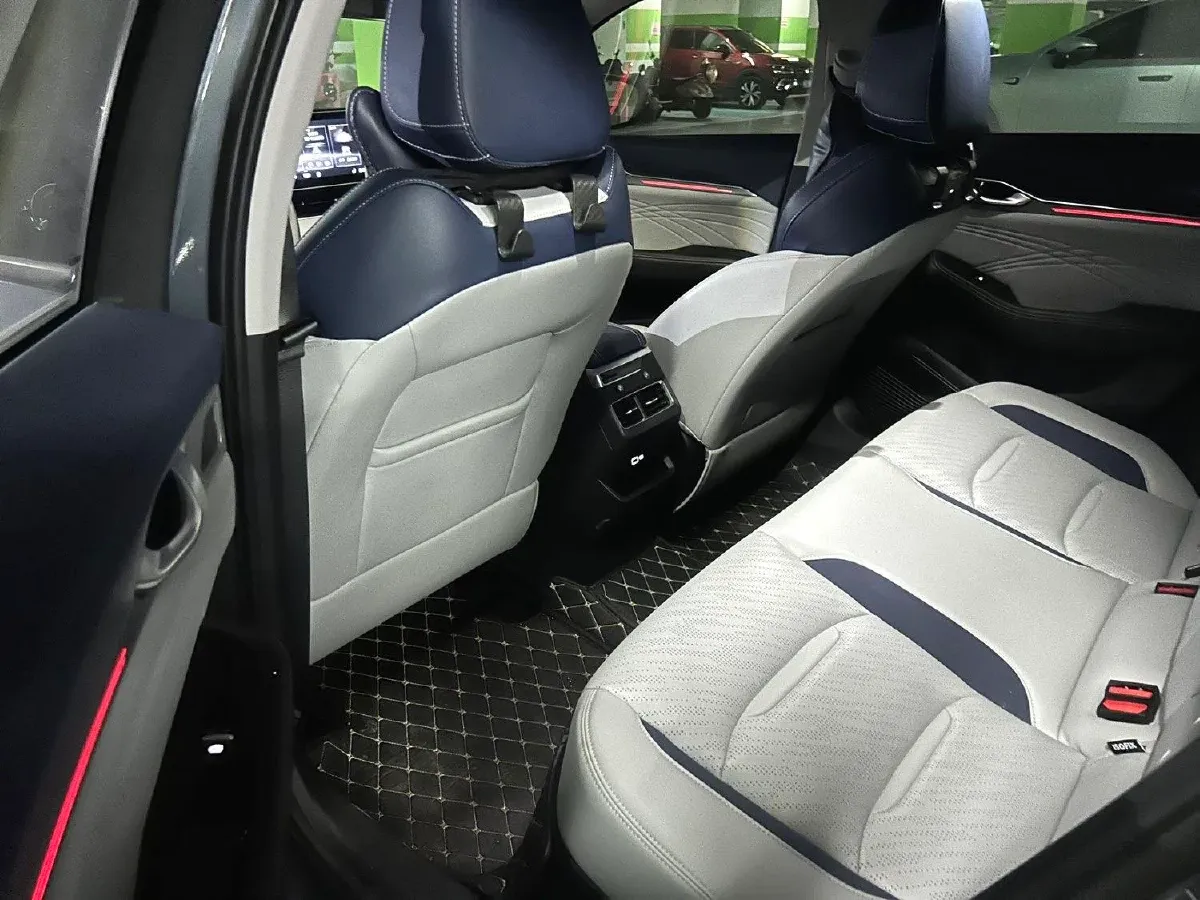 2021 Geely Preface 2.0T 190HP L4 7DCT,autocango,china used car exporter,china ev exporter,chinese used car exporter,chinese used ev exporter