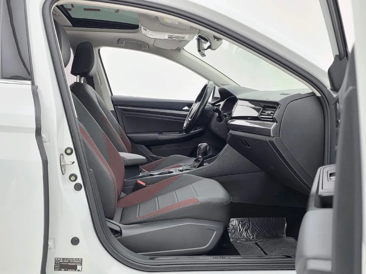 2021 Volkswagen Bora 1.5L 113HP L4 6AT,autocango,china used car exporter,china ev exporter,chinese used car exporter,chinese used ev exporter