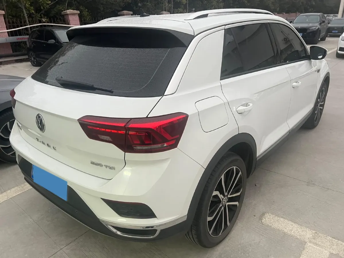2020 Volkswagen T-Roc 1.4T 150HP L4 7DCT,autocango,china used car exporter,china ev exporter,chinese used car exporter,chinese used ev exporter