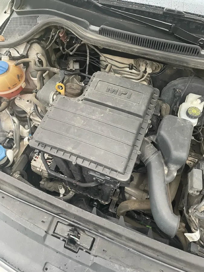 2016 Volkswagen Polo 1.4L 90HP L4 5MT,autocango,china used car exporter,china ev exporter,chinese used car exporter,chinese used ev exporter