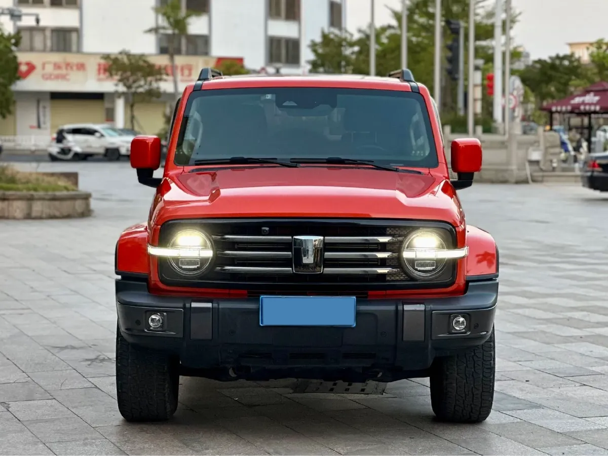 2023 Tank 300 2.0T 227HP L4 8AT,autocango,china used car exporter,china ev exporter,chinese used car exporter,chinese used ev exporter