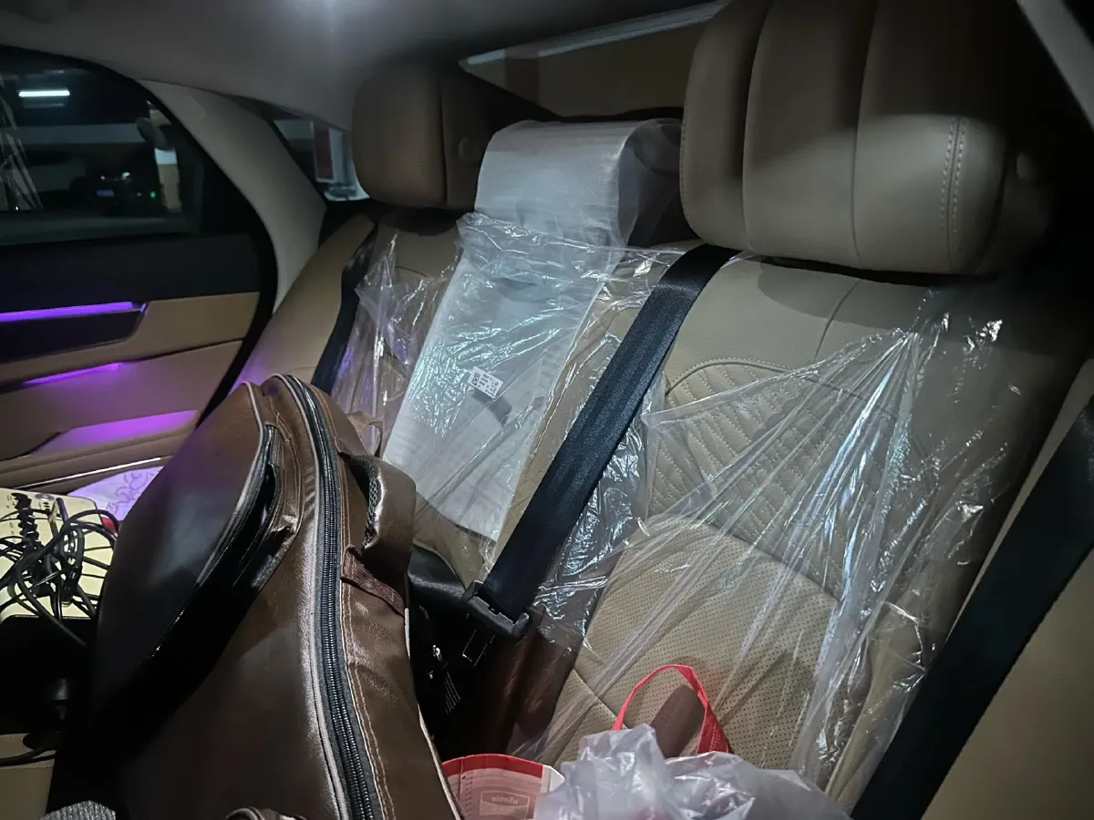 2025 Jaguar XFL 2.0T 250HP L4 8AT,autocango,china used car exporter,china ev exporter,chinese used car exporter,chinese used ev exporter