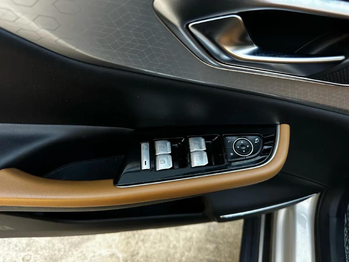 2020 BeiJing Auto X7 1.5T 188HP L4 7DCT,autocango,china used car exporter,china ev exporter,chinese used car exporter,chinese used ev exporter