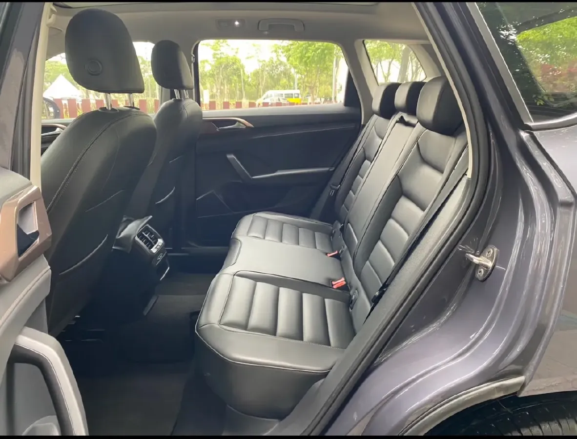 2022 Ford Transit 2.0T 202HP L4 6AT,autocango,china used car exporter,china ev exporter,chinese used car exporter,chinese used ev exporter