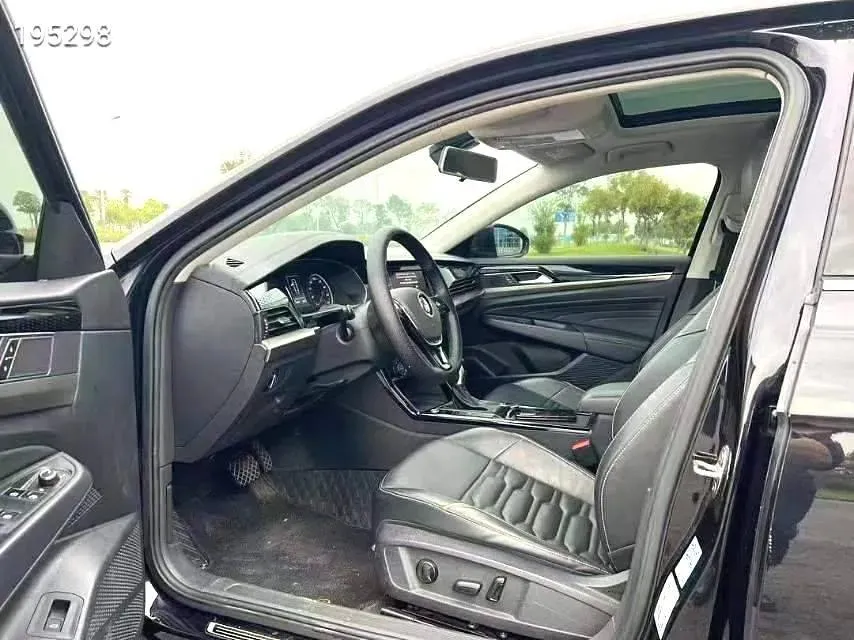 2019 Skoda Kodiak 2.0T 186HP L4 7DCT,autocango,china used car exporter,china ev exporter,chinese used car exporter,chinese used ev exporter