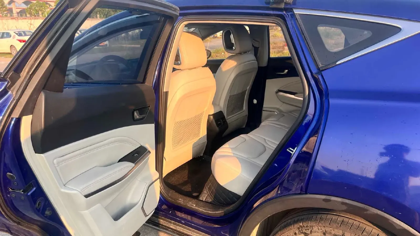 2019 HongQi E-HS3 BEV 52.5KWH,autocango,china used car exporter,china ev exporter,chinese used car exporter,chinese used ev exporter