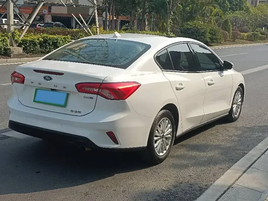 2019 Ford Focus 1.5T 184HP L3 8AT,autocango,china used car exporter,china ev exporter,chinese used car exporter,chinese used ev exporter