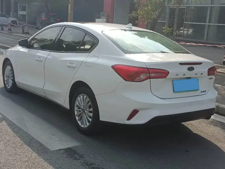 2019 Ford Focus 1.5T 184HP L3 8AT,autocango,china used car exporter,china ev exporter,chinese used car exporter,chinese used ev exporter