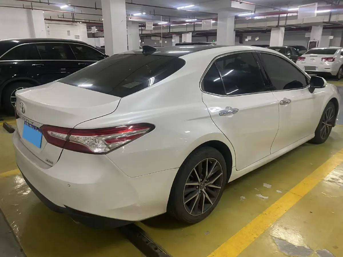 2021 Toyota Camry 2.5L 209HP L4 8AT,autocango,china used car exporter,china ev exporter,chinese used car exporter,chinese used ev exporter