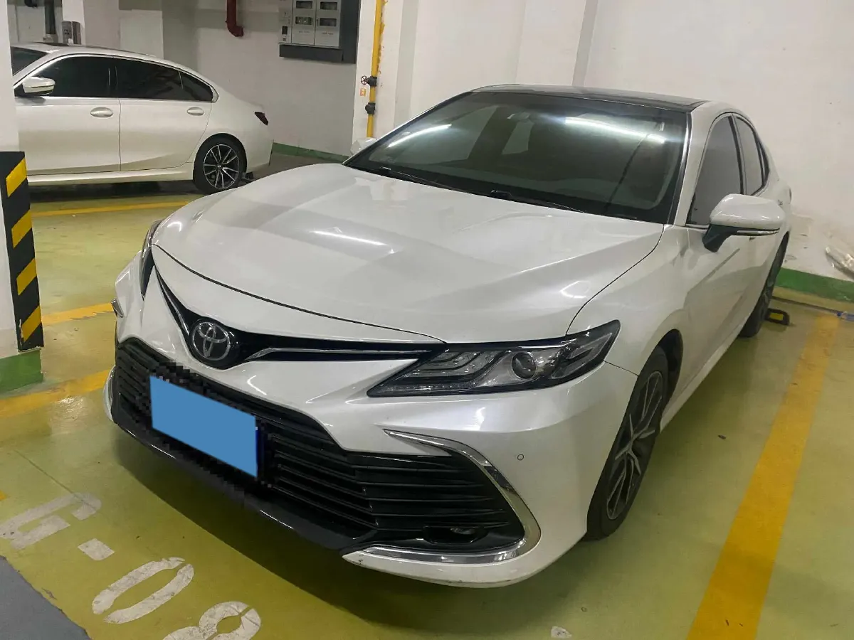 2021 Toyota Camry 2.5L 209HP L4 8AT,autocango,china used car exporter,china ev exporter,chinese used car exporter,chinese used ev exporter