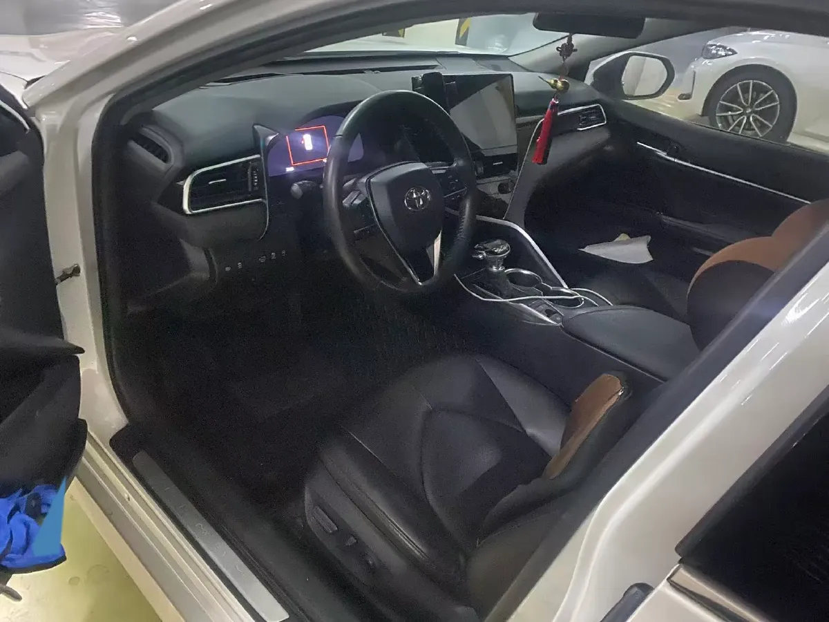 2021 Toyota Camry 2.5L 209HP L4 8AT,autocango,china used car exporter,china ev exporter,chinese used car exporter,chinese used ev exporter