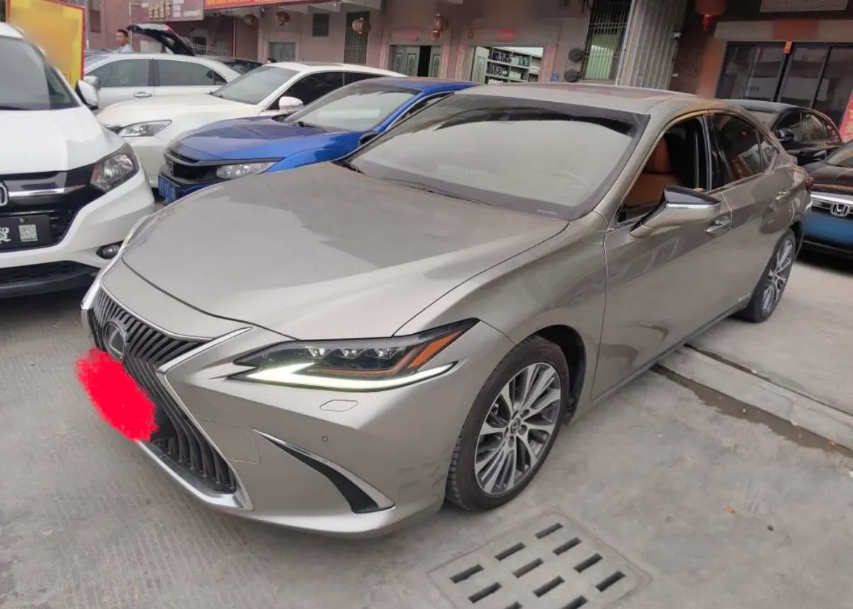 2018 Lexus ES 2.5L 178HP L4 E-CVT Hybrid,autocango,china used car exporter,china ev exporter,chinese used car exporter,chinese used ev exporter
