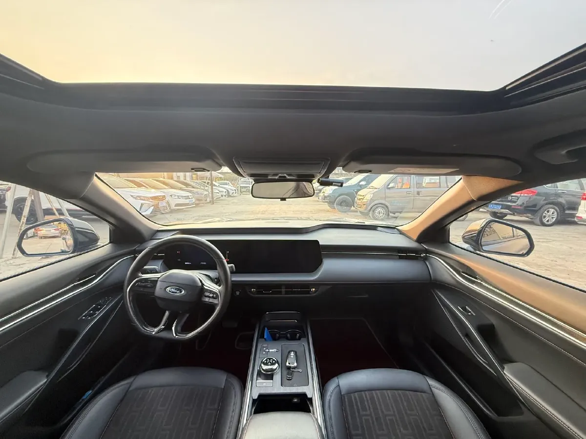 2023 Ford Mondeo 1.5T 190HP L4 8AT,autocango,china used car exporter,china ev exporter,chinese used car exporter,chinese used ev exporter