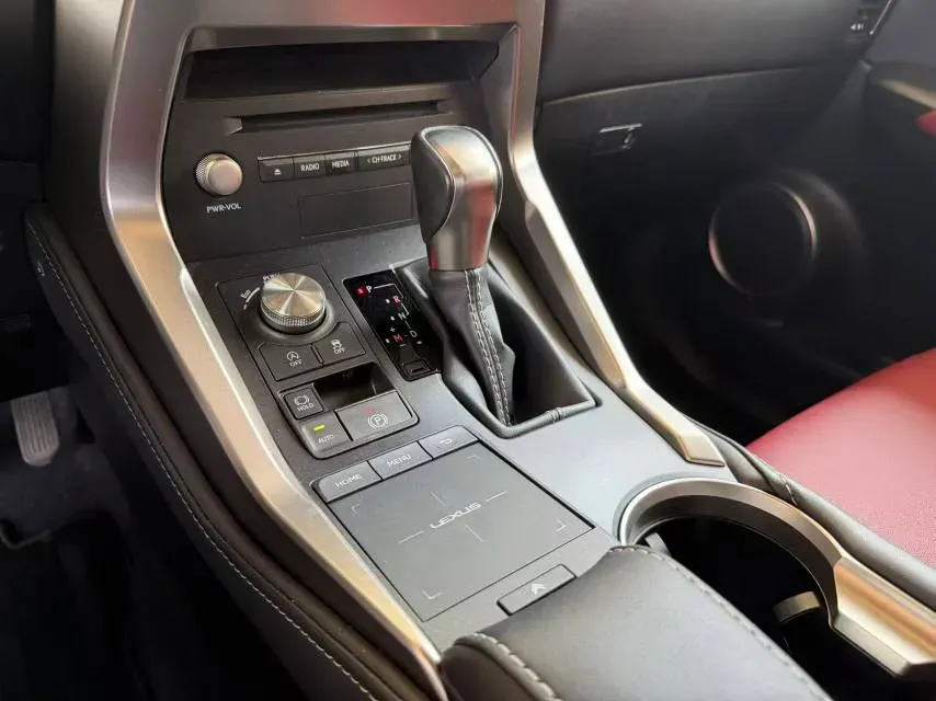 2020 Lexus NX 2.0L 150HP L4 CVT,autocango,china used car exporter,china ev exporter,chinese used car exporter,chinese used ev exporter