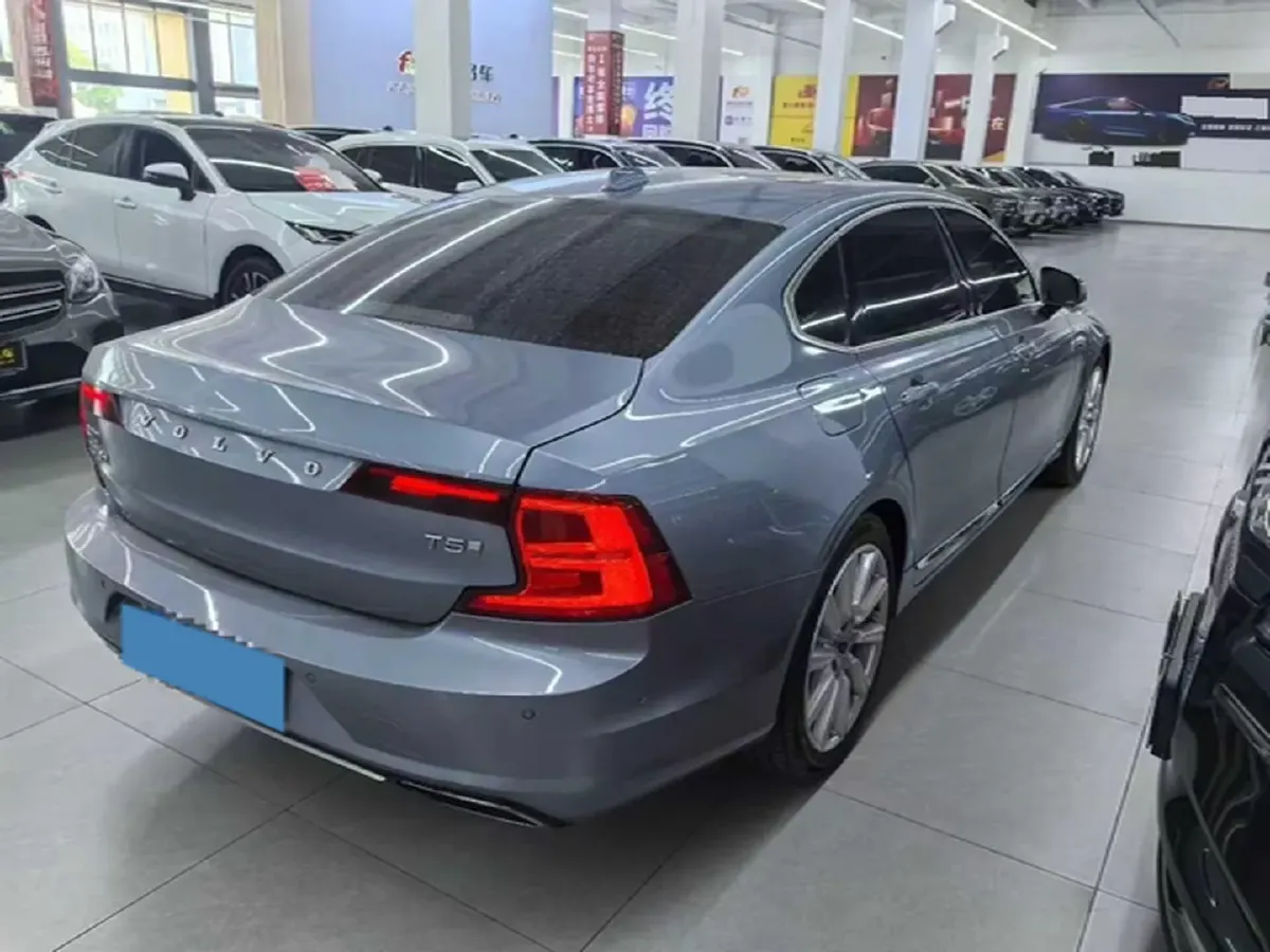 2018 Volvo S90 2.0T 254HP L4 8AT,autocango,china used car exporter,china ev exporter,chinese used car exporter,chinese used ev exporter