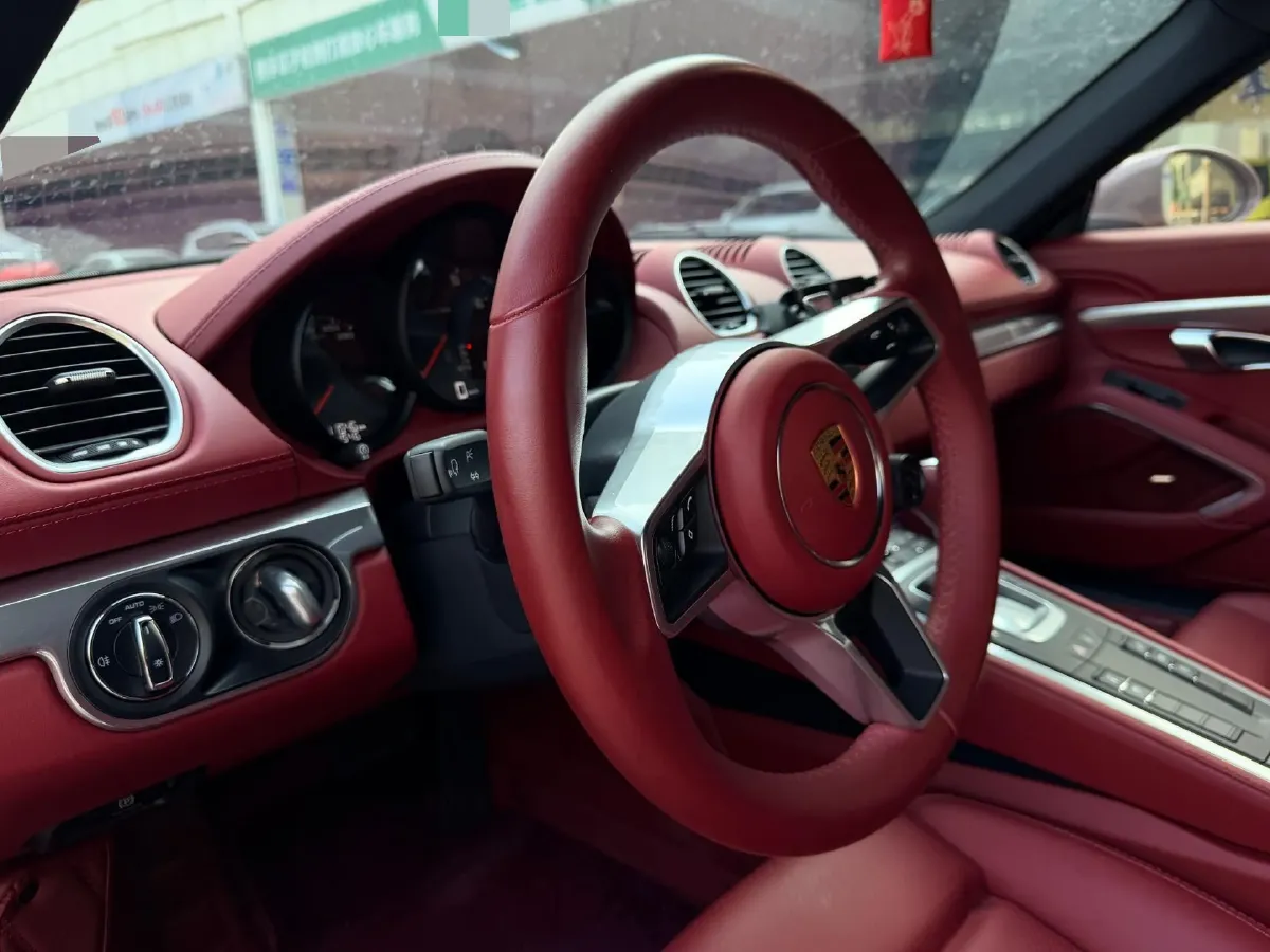 2022 Porsche 718 2.0T 250HP H4 7DCT,autocango,china used car exporter,china ev exporter,chinese used car exporter,chinese used ev exporter