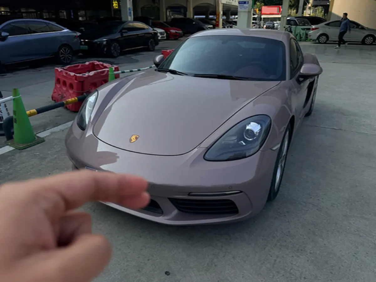 2022 Porsche 718 2.0T 250HP H4 7DCT,autocango,china used car exporter,china ev exporter,chinese used car exporter,chinese used ev exporter