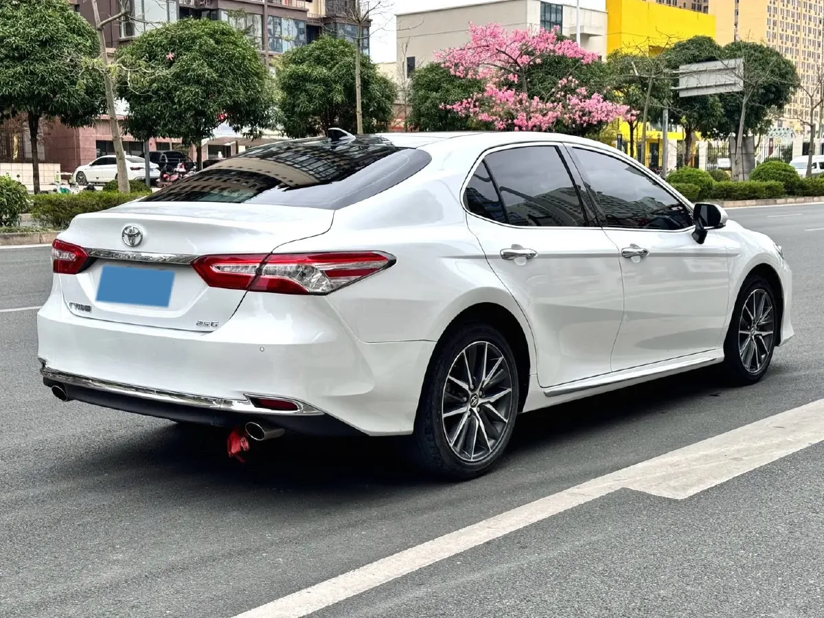 2021 Toyota Camry 2.5L 209HP L4 8AT,autocango,china used car exporter,china ev exporter,chinese used car exporter,chinese used ev exporter