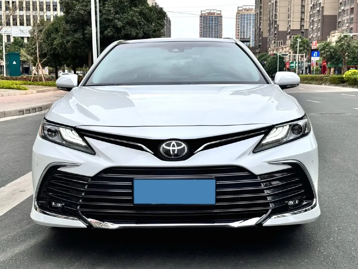 2021 Toyota Camry 2.5L 209HP L4 8AT,autocango,china used car exporter,china ev exporter,chinese used car exporter,chinese used ev exporter