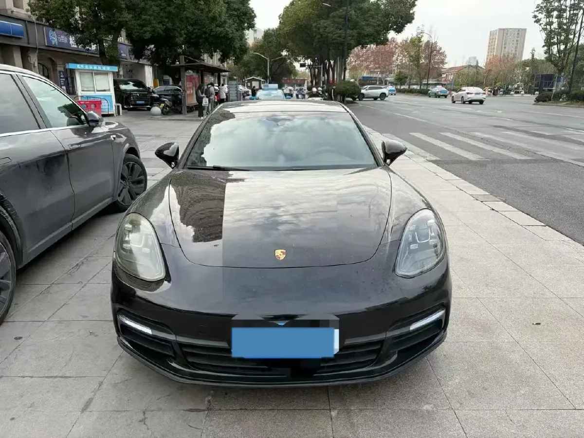 2017 BMW X6 3.0T 306HP L6 8AT,autocango,china used car exporter,china ev exporter,chinese used car exporter,chinese used ev exporter