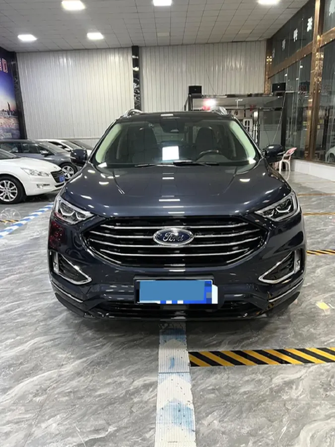 2020 Ford Edge 2.0T 245HP L4 8AT,autocango,china used car exporter,china ev exporter,chinese used car exporter,chinese used ev exporter