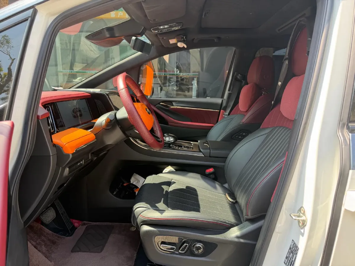 2023 GAC Trumpchi M8 2.0T 190HP L4 E-CVT Hybrid,autocango,china used car exporter,china ev exporter,chinese used car exporter,chinese used ev exporter