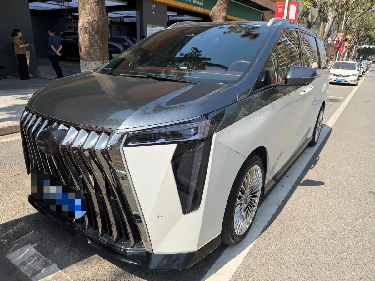 2023 GAC Trumpchi M8 2.0T 190HP L4 E-CVT Hybrid,autocango,china used car exporter,china ev exporter,chinese used car exporter,chinese used ev exporter