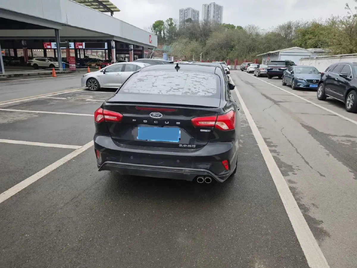 2020 Ford Focus 1.5T 174HP L3 8AT,autocango,china used car exporter,china ev exporter,chinese used car exporter,chinese used ev exporter