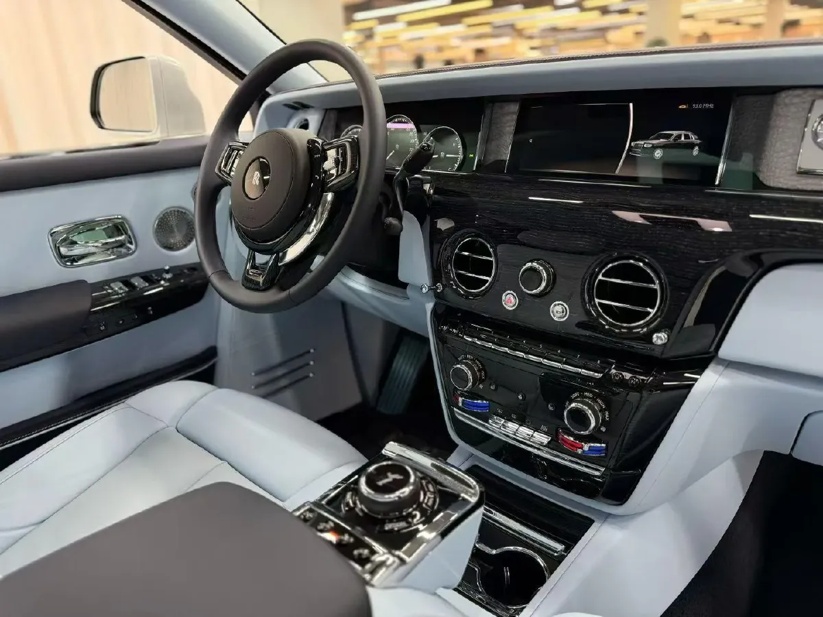 2021 Rolls-Royce Ghost 6.7T 571HP V12 8AT,autocango,china used car exporter,china ev exporter,chinese used car exporter,chinese used ev exporter