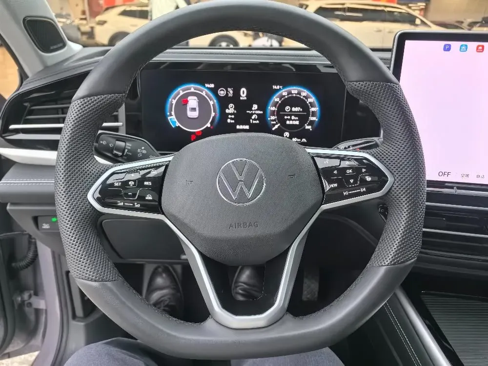 2025 Volkswagen Passat 2.0T 220HP L4 7DCT,autocango,china used car exporter,china ev exporter,chinese used car exporter,chinese used ev exporter