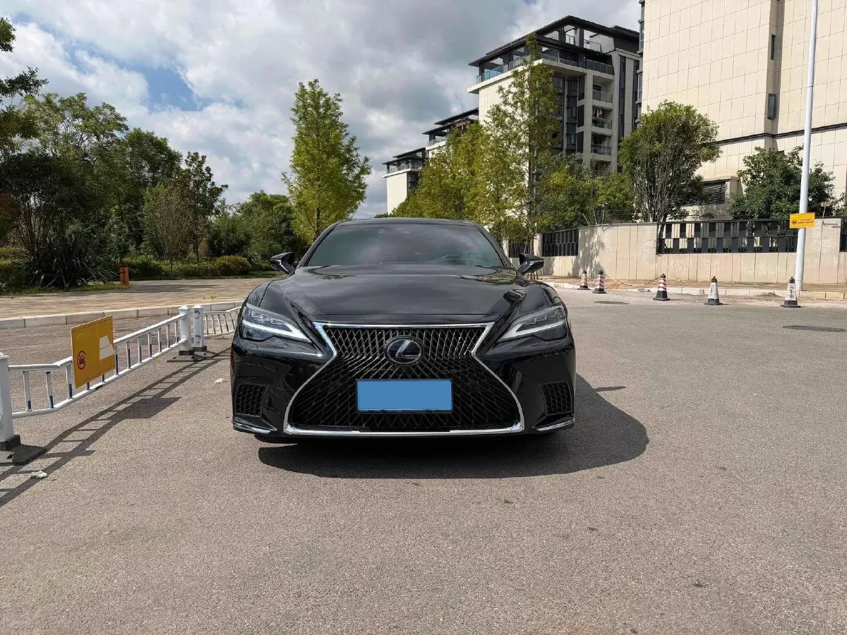 2021 Lexus LS 3.5L 299HP V6 E-CVT Hybrid,autocango,china used car exporter,china ev exporter,chinese used car exporter,chinese used ev exporter