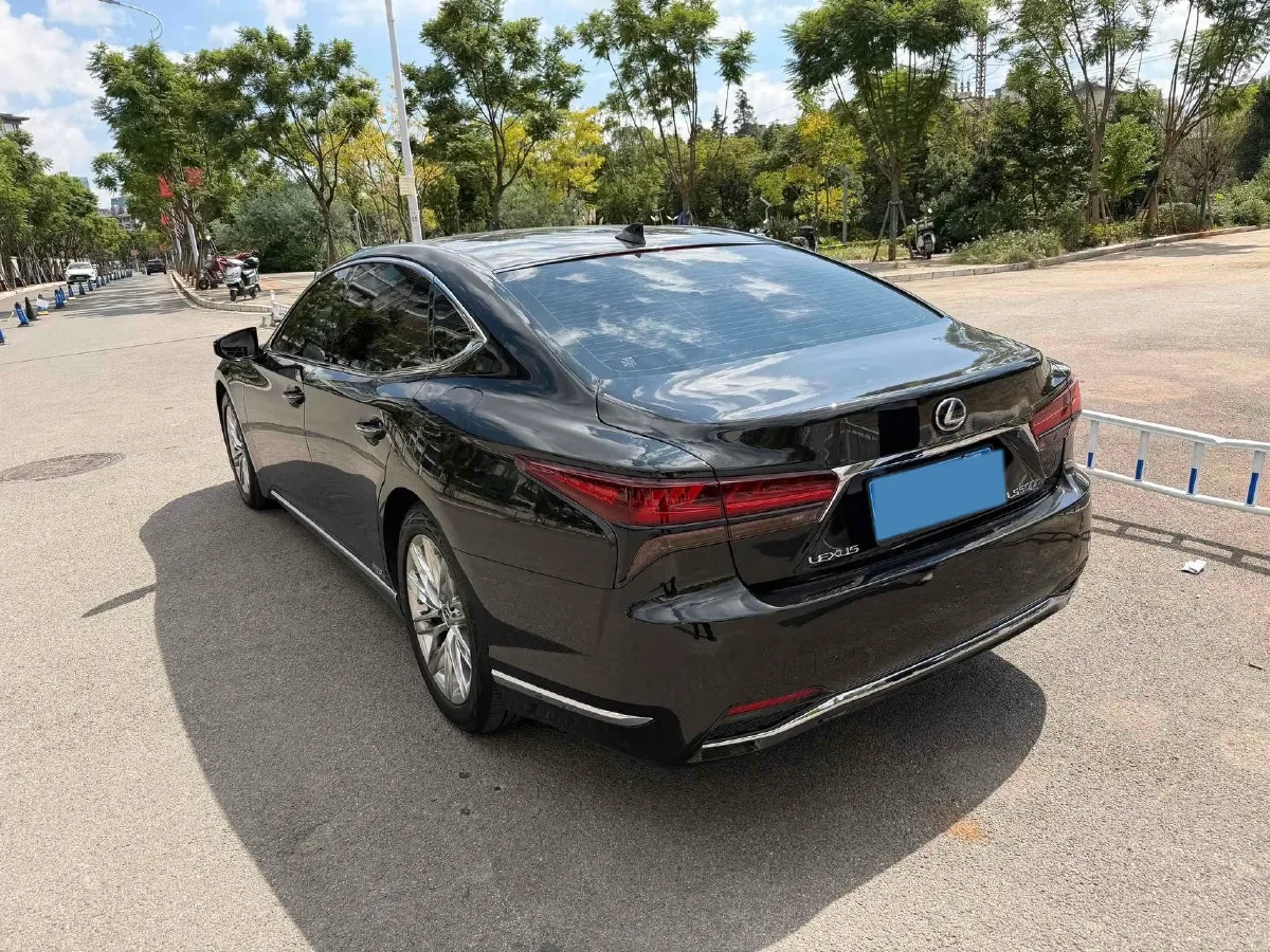 2021 Lexus LS 3.5L 299HP V6 E-CVT Hybrid,autocango,china used car exporter,china ev exporter,chinese used car exporter,chinese used ev exporter