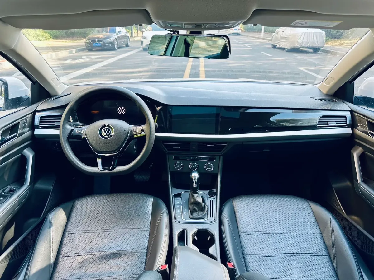 2022 Volkswagen Sagitar 1.2T 116HP L4 7DCT,autocango,china used car exporter,china ev exporter,chinese used car exporter,chinese used ev exporter