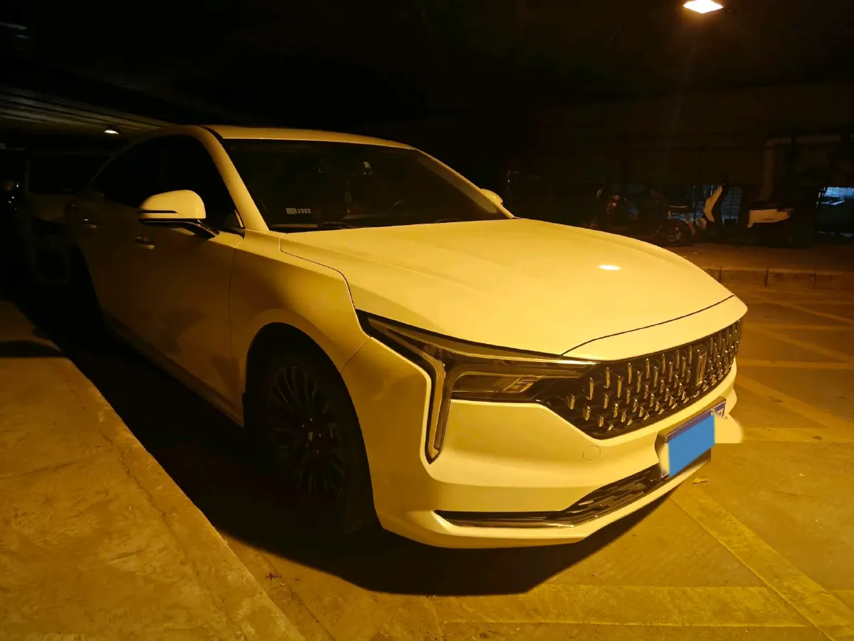2022 Bestune B70 1.5T 169HP L4 7DCT,autocango,china used car exporter,china ev exporter,chinese used car exporter,chinese used ev exporter