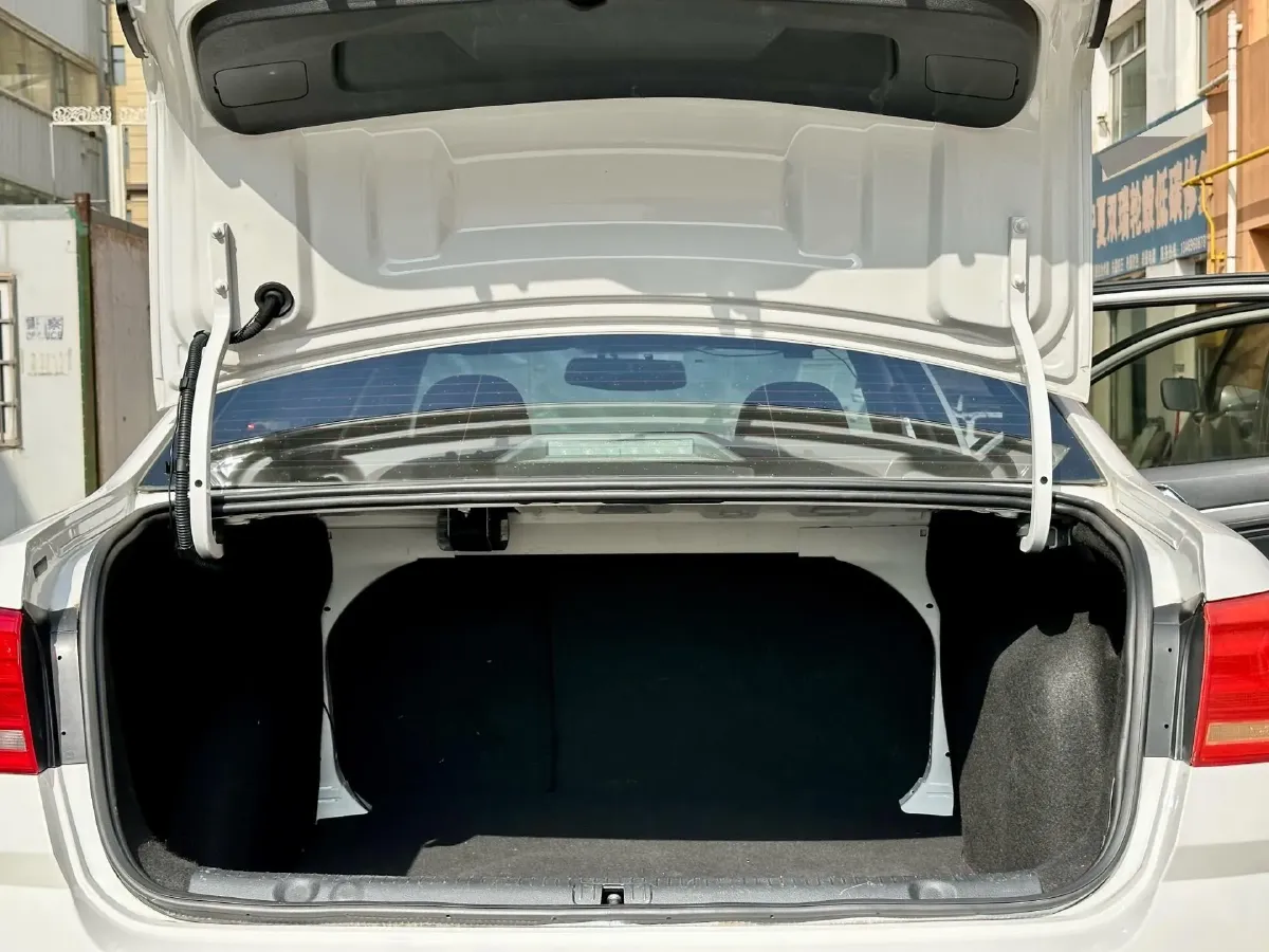 2017 Buick Excelle 1.5L 114HP L4 6AT,autocango,china used car exporter,china ev exporter,chinese used car exporter,chinese used ev exporter